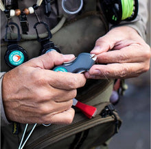 Load image into Gallery viewer, Boomerang SNIP - Cuts clean through 50 lb. braid, mono, and fluoro line.